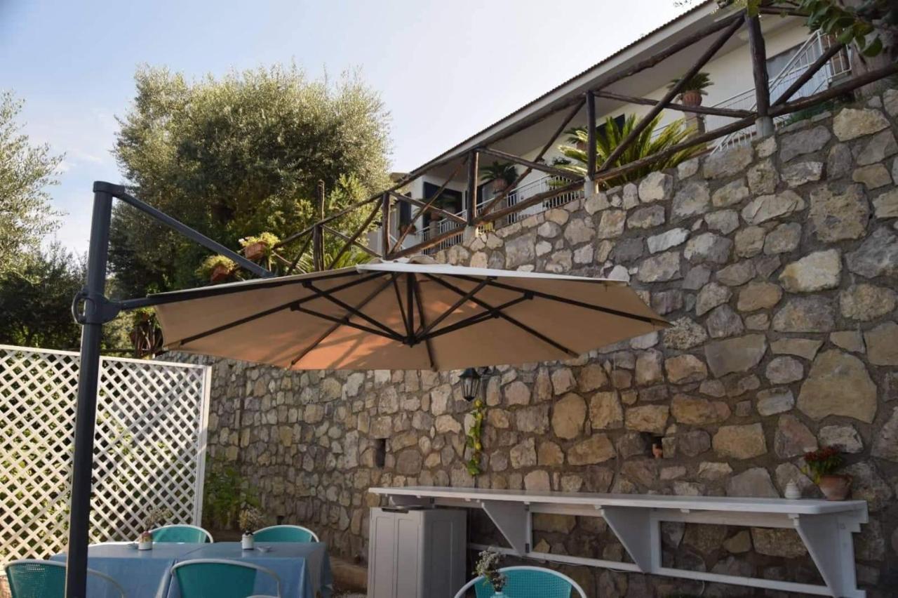 La Palombara Bed & Breakfast *