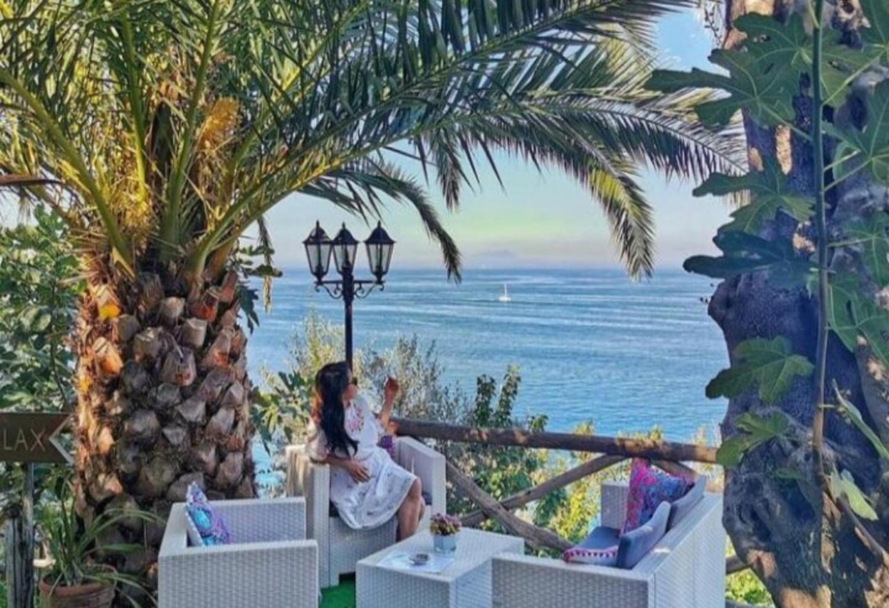 La Palombara Bed & Breakfast *